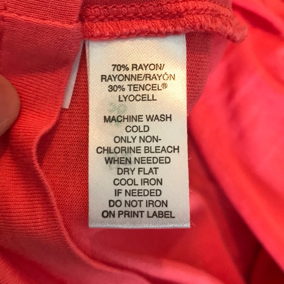 •Loft Sleeveless Top• - Picture 3 of 3